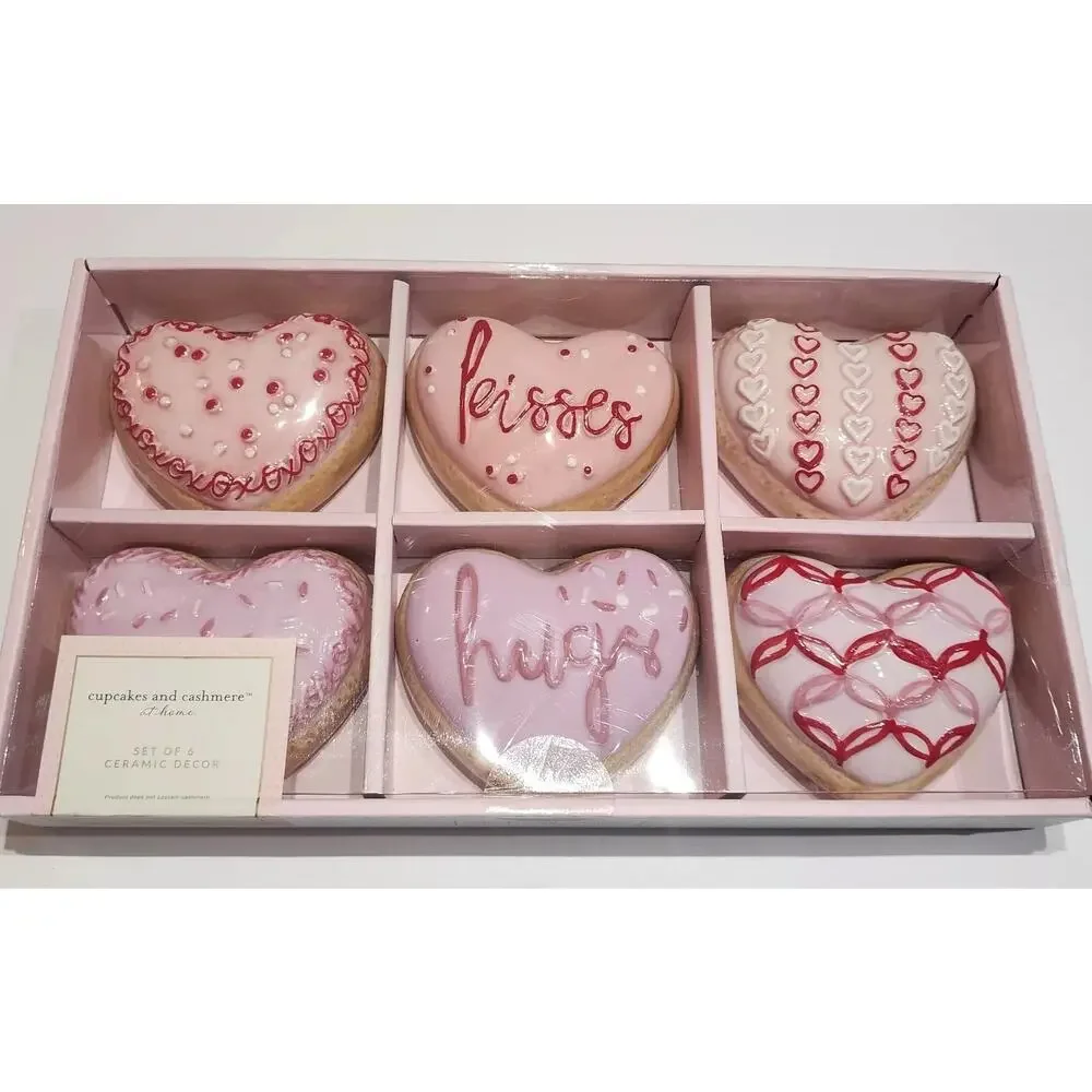 Cupcakes and Cashmere Valentine's Day Ceramic Heart Shaped Donuts Set of 6 New